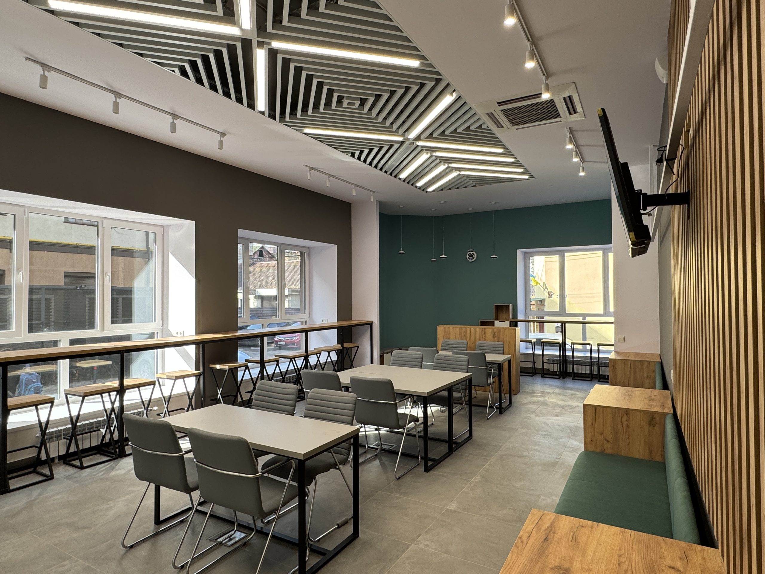 Open Space простір